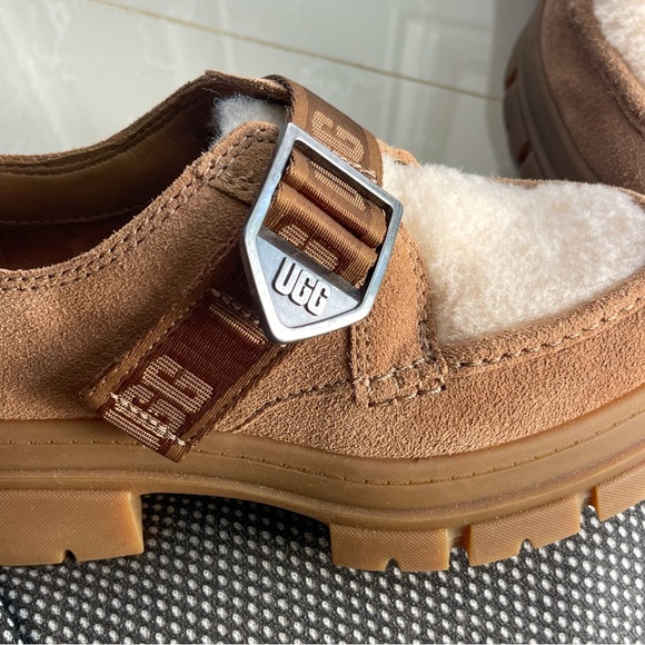 UGG Ashton Tan Suede Loafers - Picture 5 of 8